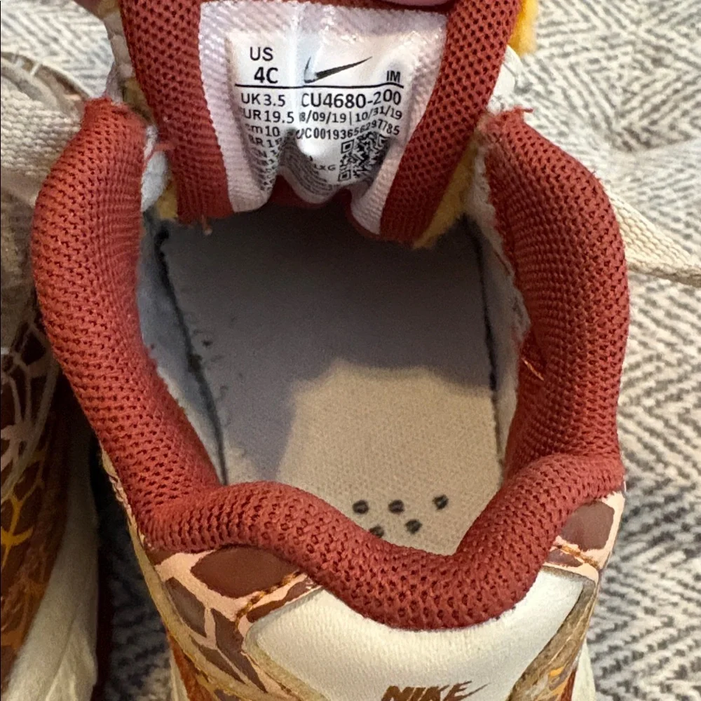Nike Air Max giraffe sneakers size 4